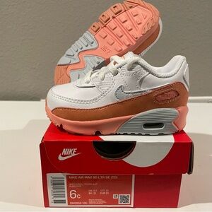 Nike Air Max 90 LTR SE (TD), Size 6c, White Aura Light Madder Root